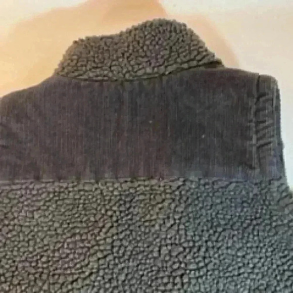 Carter’s Cool Little Dude Fleece‎ And Corduroy Vest Boys Sz 18 Months - Picture 6 of 7